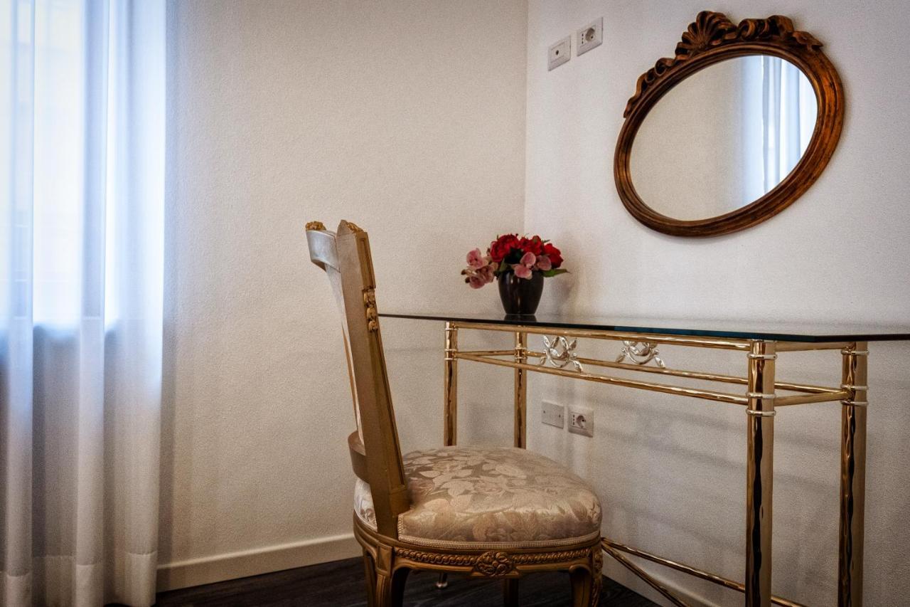 Hotel Sinfonia 23 à Ravenne Extérieur photo