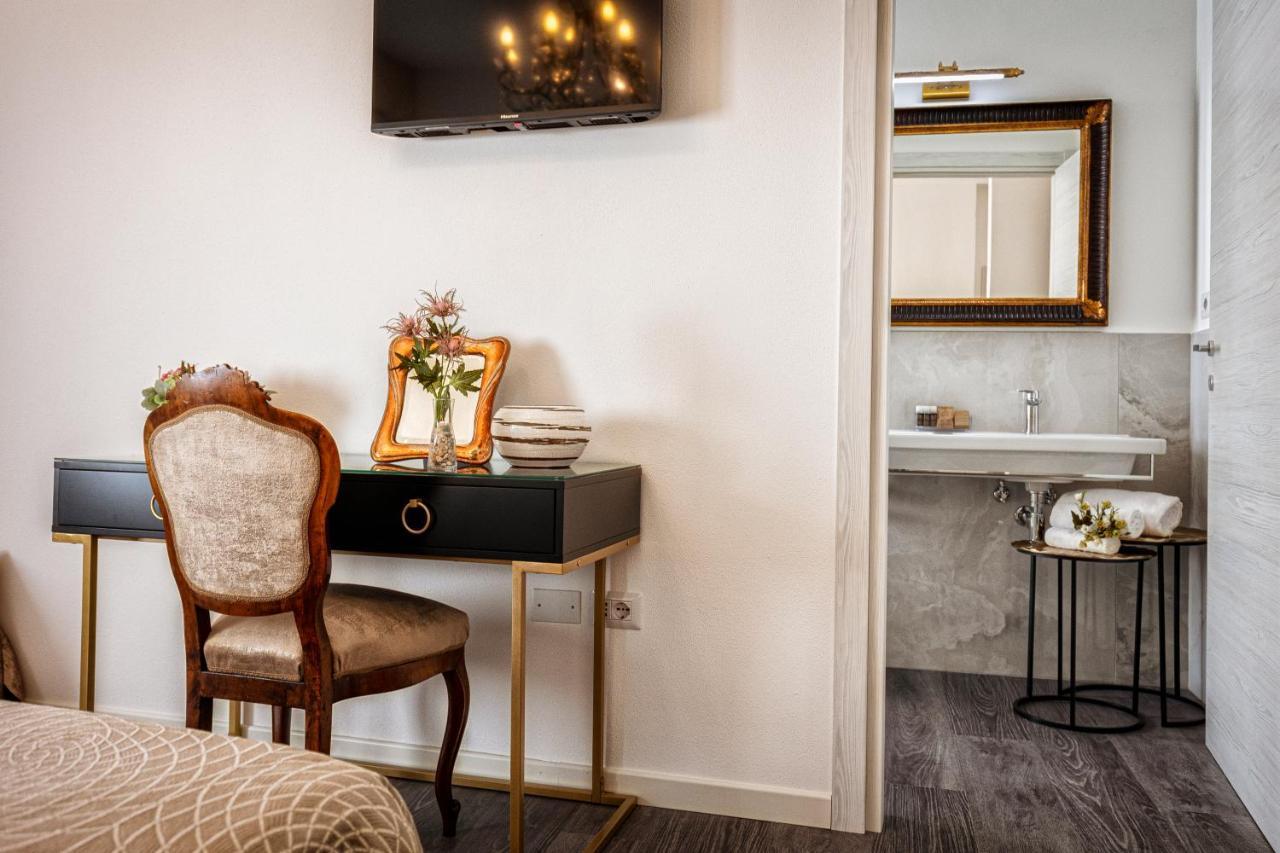 Hotel Sinfonia 23 à Ravenne Extérieur photo