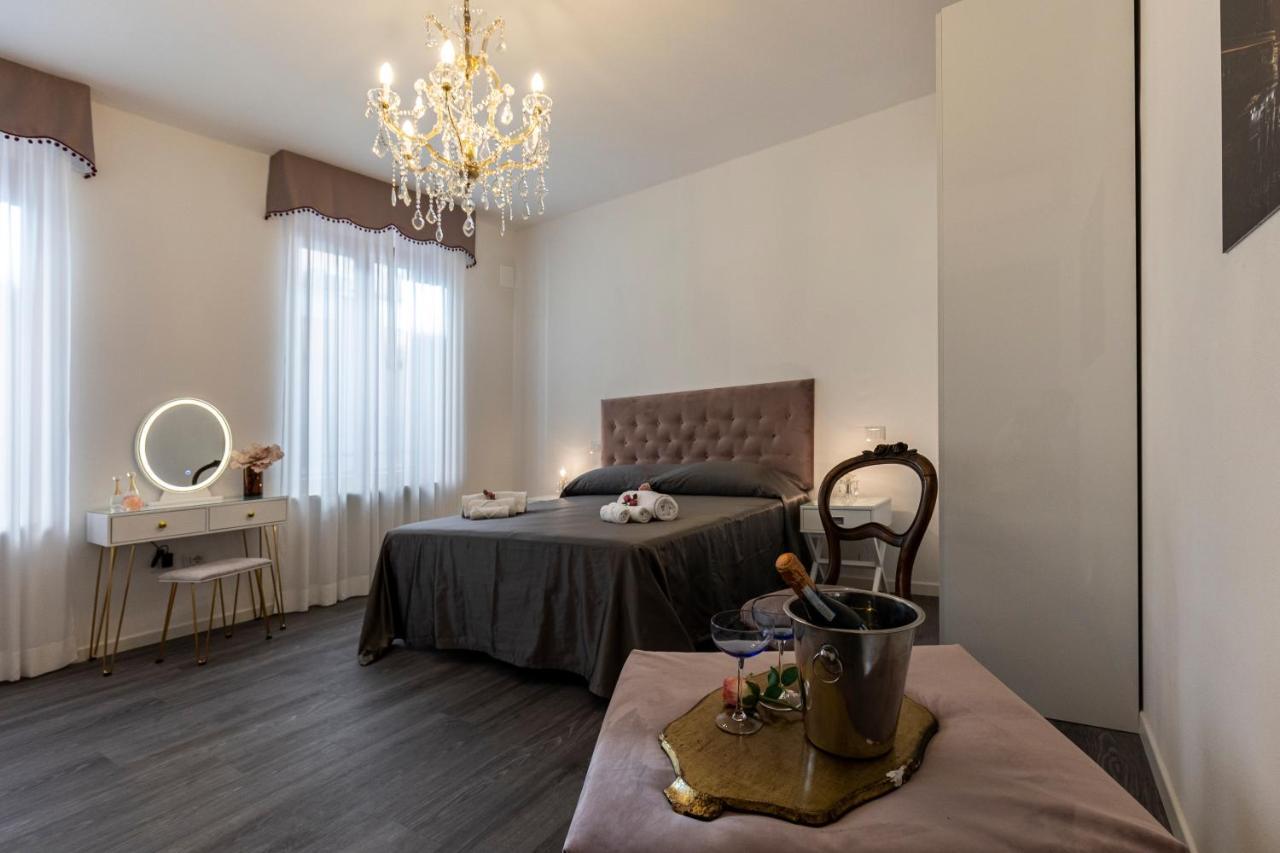 Hotel Sinfonia 23 à Ravenne Extérieur photo
