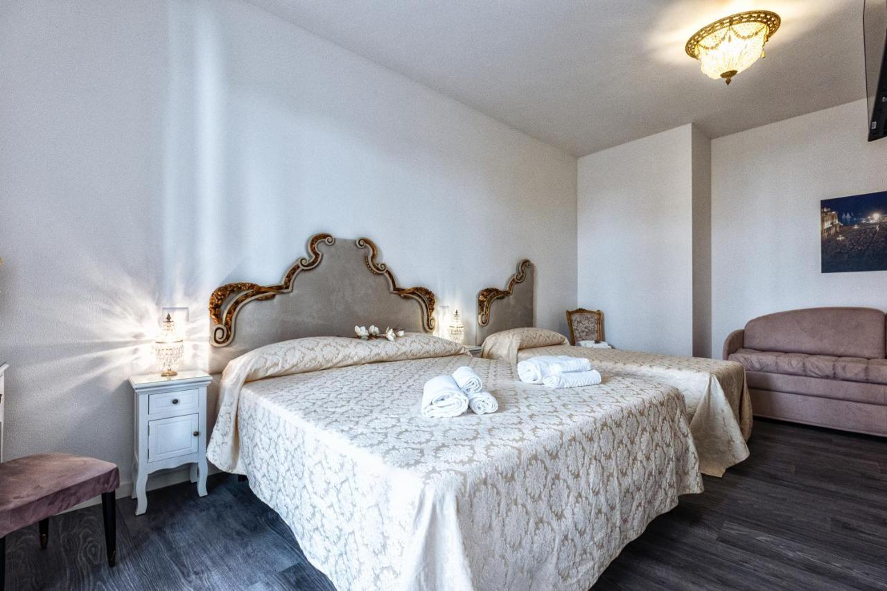 Hotel Sinfonia 23 à Ravenne Extérieur photo