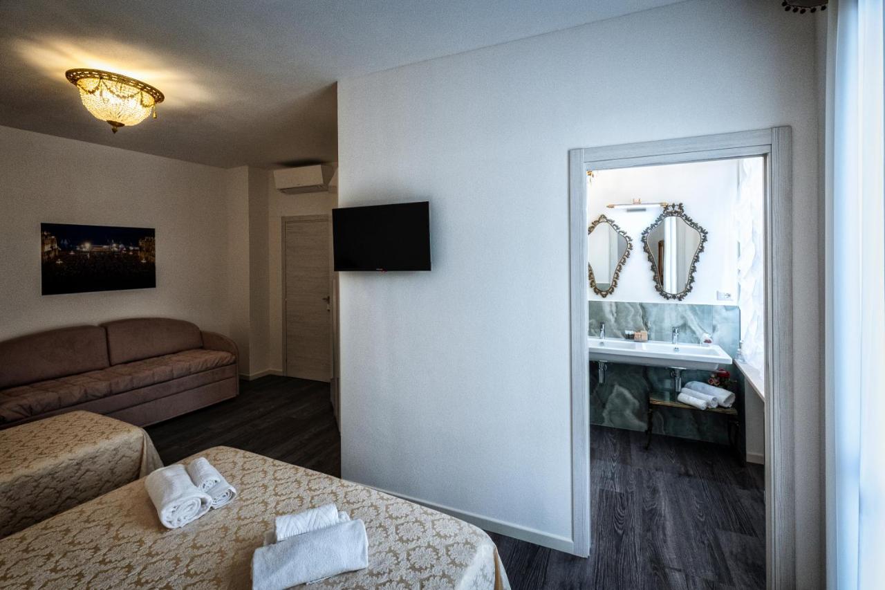 Hotel Sinfonia 23 à Ravenne Extérieur photo